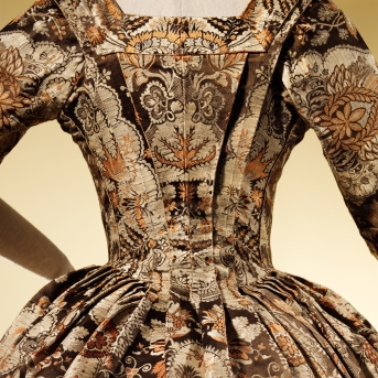 Dress ca 1725, British Silk. The Metropolitan Museum of Art, New York​ Purchase, Irene Lewisohn Bequest, 1964